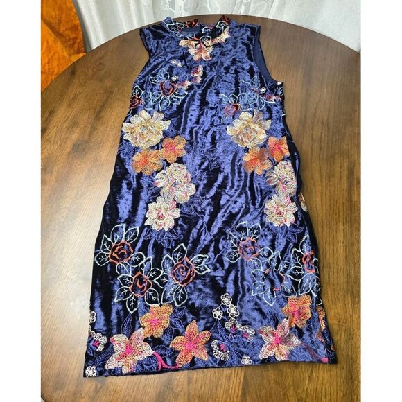 ECI Velvet Embroidered Navy Floral Dress 14 Style 720000/8080 Cut 062168 - Picture 1 of 15